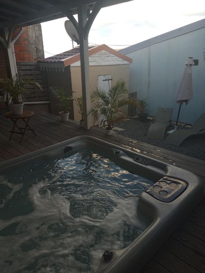 Une Pause S'Impose Au Vauclin Avec Votre Jacuzzi Privatif Pour 3 Nuits Minimum Le Vauclin Exterior photo